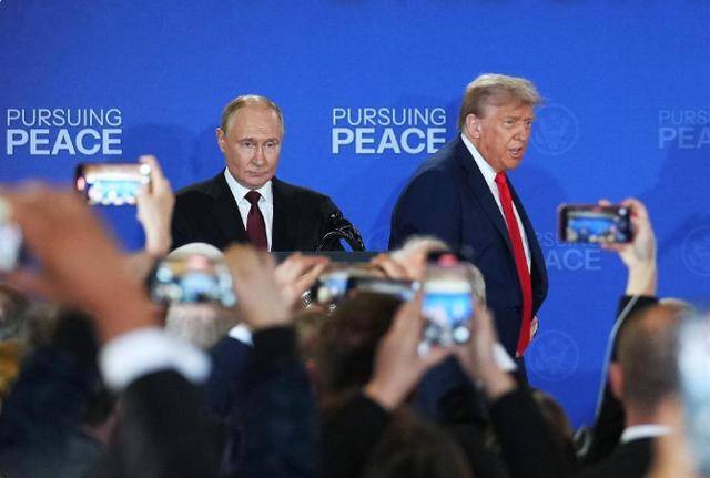 波兰丙组联赛_普京让步:同意美国保护乌克兰波兰丙组联赛,但要中国担保?泽连斯基高兴早了