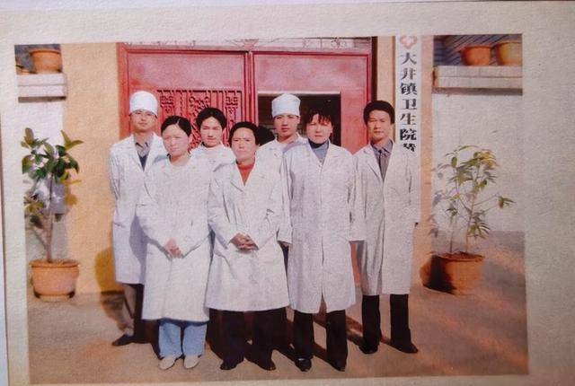 皇冠信用盘如何申请_一个村医与县卫健局的拉锯战:举报后被指非法行医皇冠信用盘如何申请,以及悬而未决的复议决定