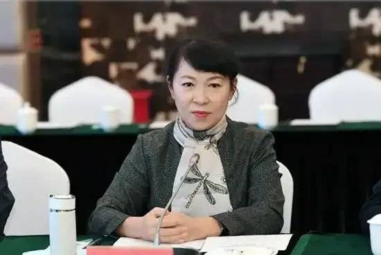 如何代理皇冠信用网_正部级美女大员被查!千万华服堆满多套住宅如何代理皇冠信用网,化妆团队提前数小时待命~