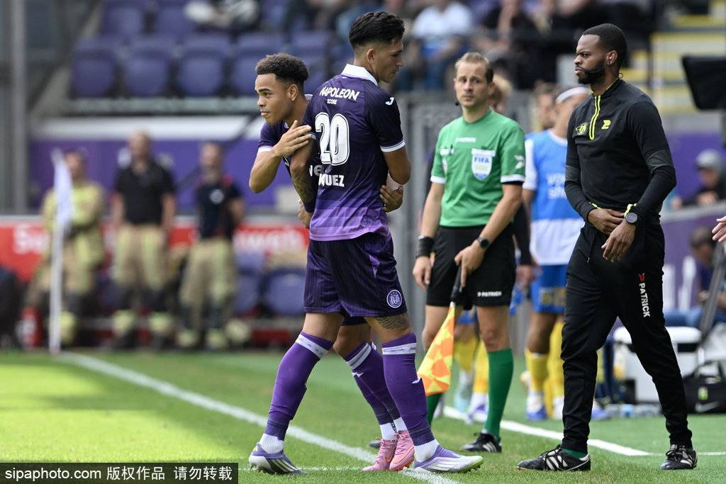 皇冠信用网开户
_里程碑!林良铭助攻张玉宁破门皇冠信用网开户
,为工体各项赛事第800球