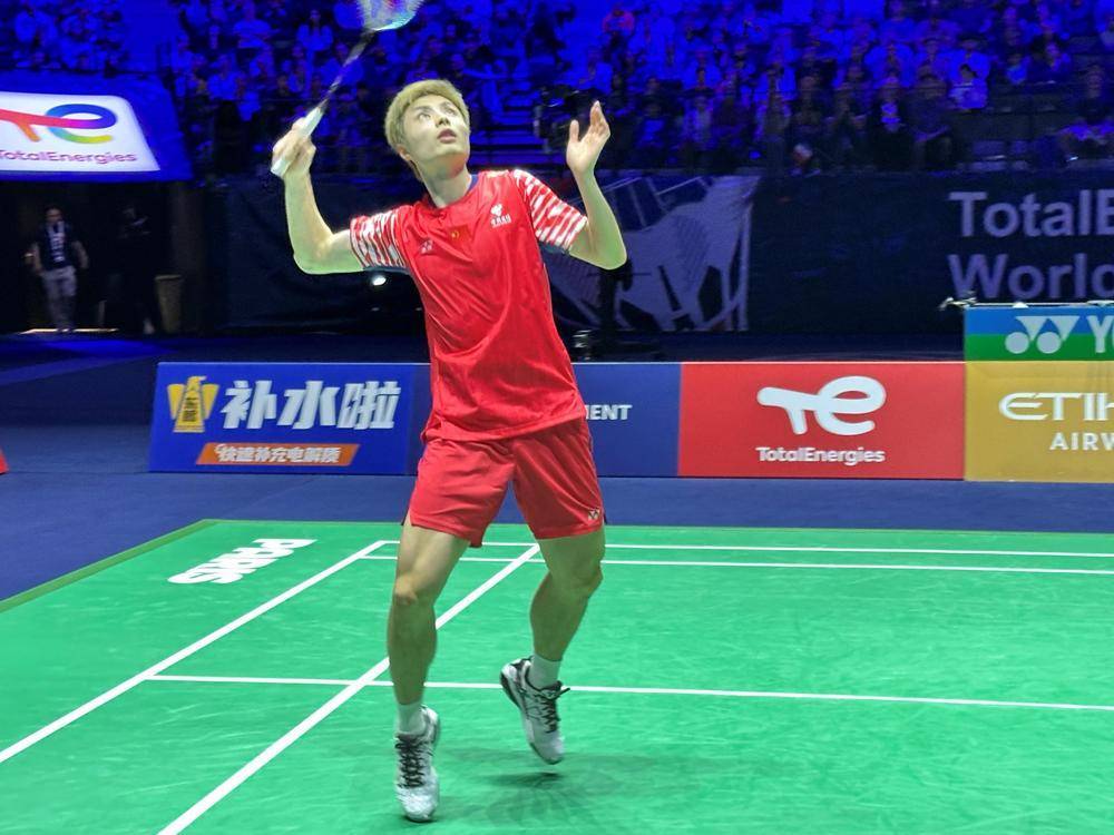 富山胜利vs熊本深红
_石宇奇晋级羽毛球世锦赛男单4强