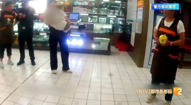 湘南比马vs大阪飞脚_不是段子!爸爸带娃玩自己睡着了!一觉醒来湘南比马vs大阪飞脚,孩子呢?