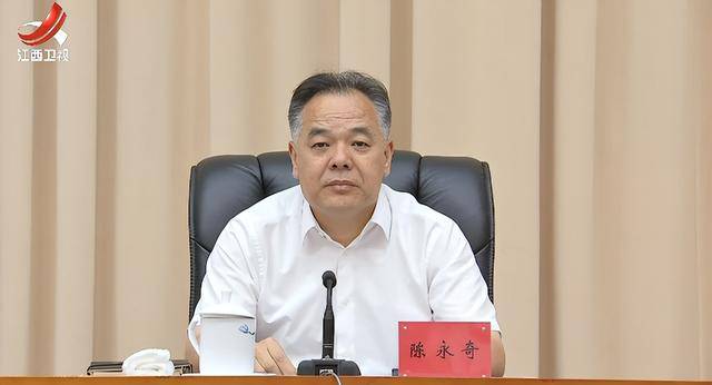 克里斯恬桑德vs白兰恩_多地省委有关领导获新职!中候补兼任省委政法委书记克里斯恬桑德vs白兰恩,省委常委任市委书记