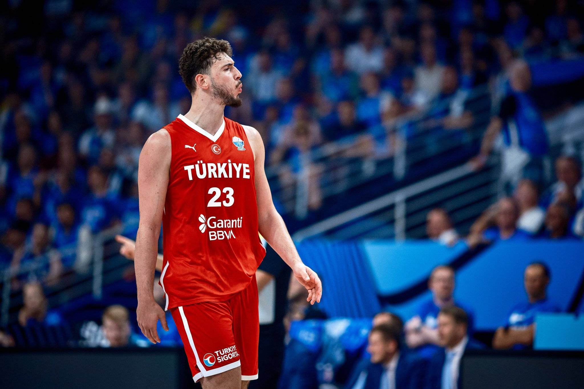 皇冠信用网出租代理_欧洲杯综述:德国狂胜英国63分 申京连续三场20+5+5