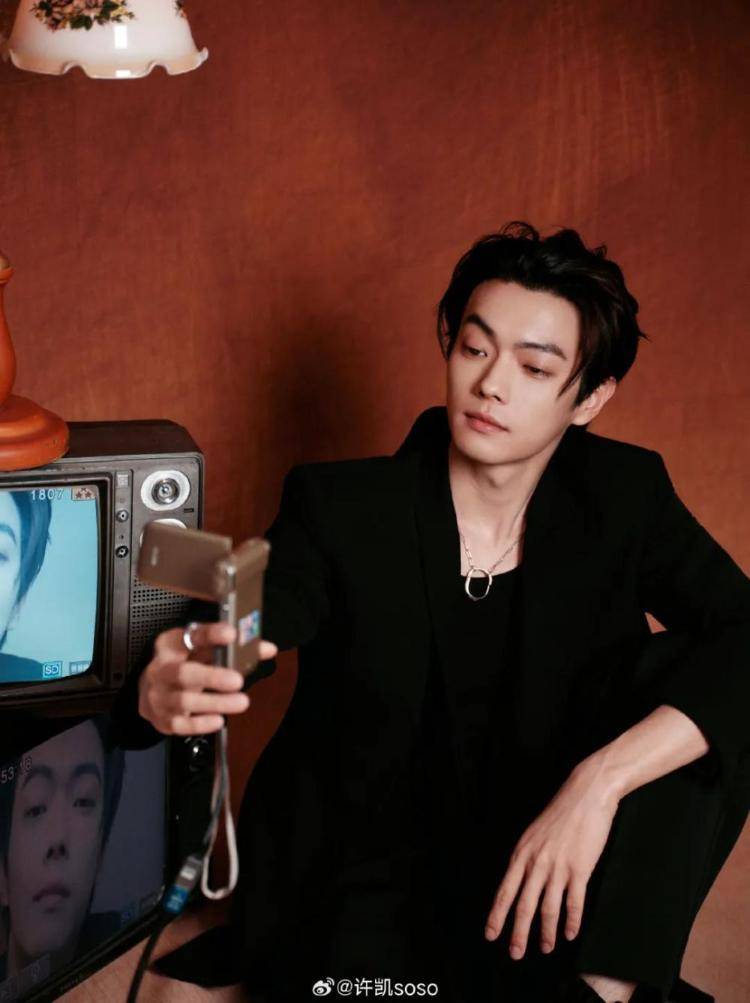 浅蓝沼津vs枥木城_演员许凯被曝长期聚众赌博浅蓝沼津vs枥木城,一年金额高达百万?警方:已关注此事