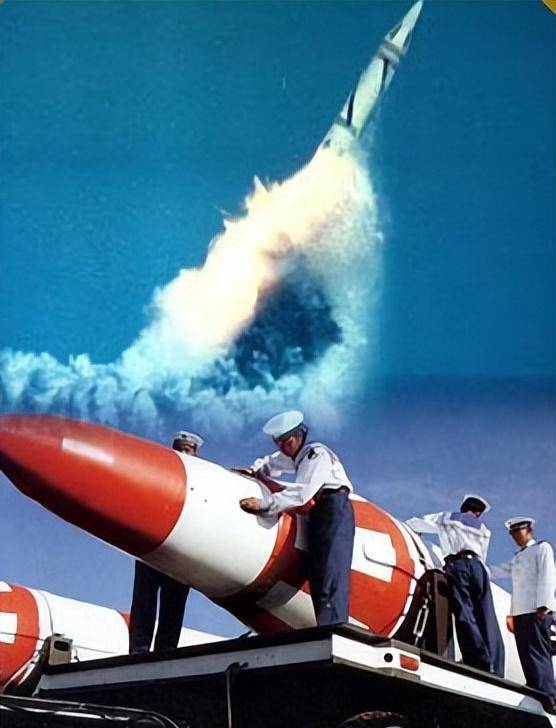 伯恩茅斯vs布莱顿 | 射程世界第一伯恩茅斯vs布莱顿,中国 “巨浪 - 3” 潜射导弹公开亮相,彰显国防实力