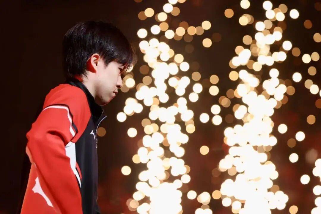 皇冠代理登录地址_孙颖莎、王曼昱女单争金皇冠代理登录地址,王楚钦、向鹏挺进男单4强 | WTT中国大满贯