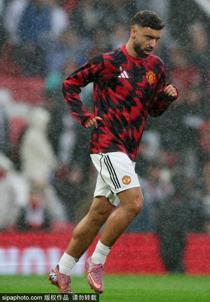 皇冠信用网登123出租_攻守异位!阿莫林曼联一度只排第14皇冠信用网登123出租,今绝杀利物浦仅少对手2分