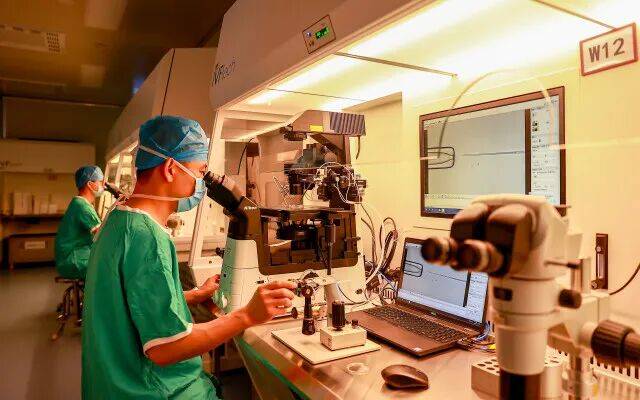 皇冠信用盘会员开户
_一婴儿出生就15岁皇冠信用盘会员开户
!被称为“最老婴儿”